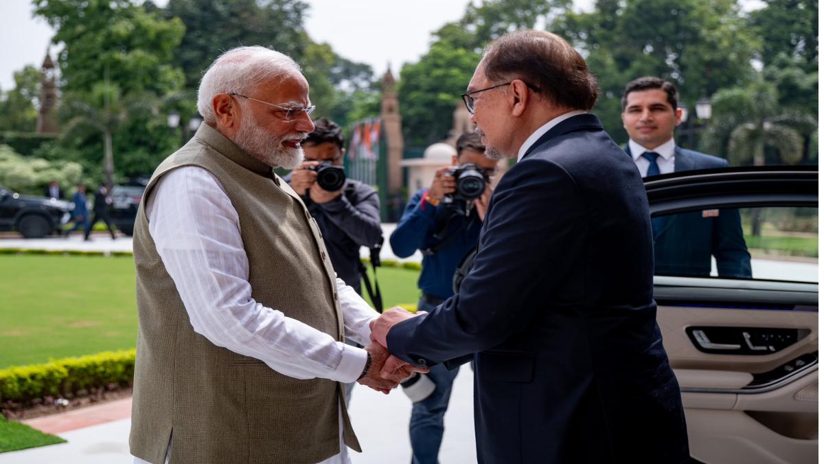 India-Malaysia relations elevate ties: A new era of comprehensive strategic partnership India-Malaysia relations elevate ties: A new era of comprehensive strategic partnership