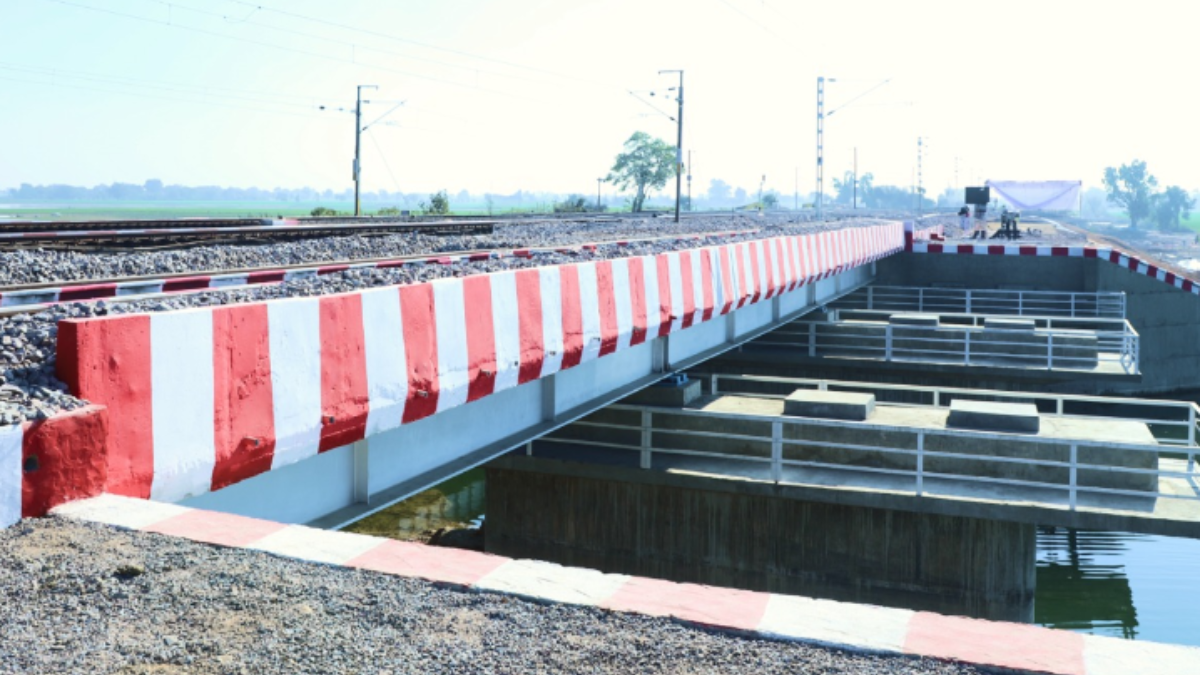 Indian Railways' Jhansi-Bina 3rd line project: 134 km commissioned in ...