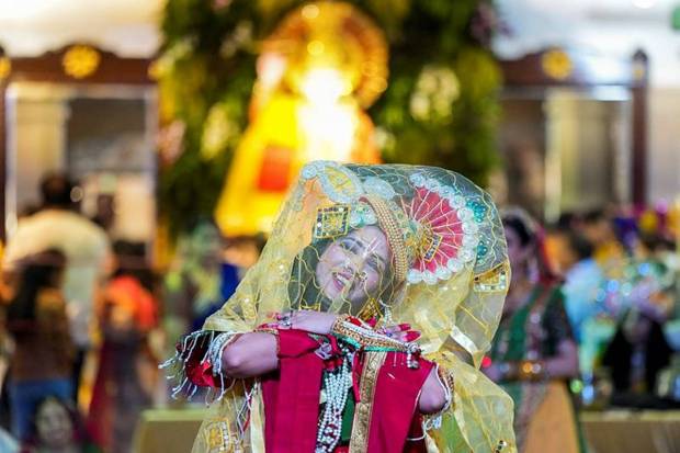 An artist performs during the celebration of the Janmashtami festival at Birla Mandir, in New Delhi on Monday, August 26, 2024. (Photo source: PTI)