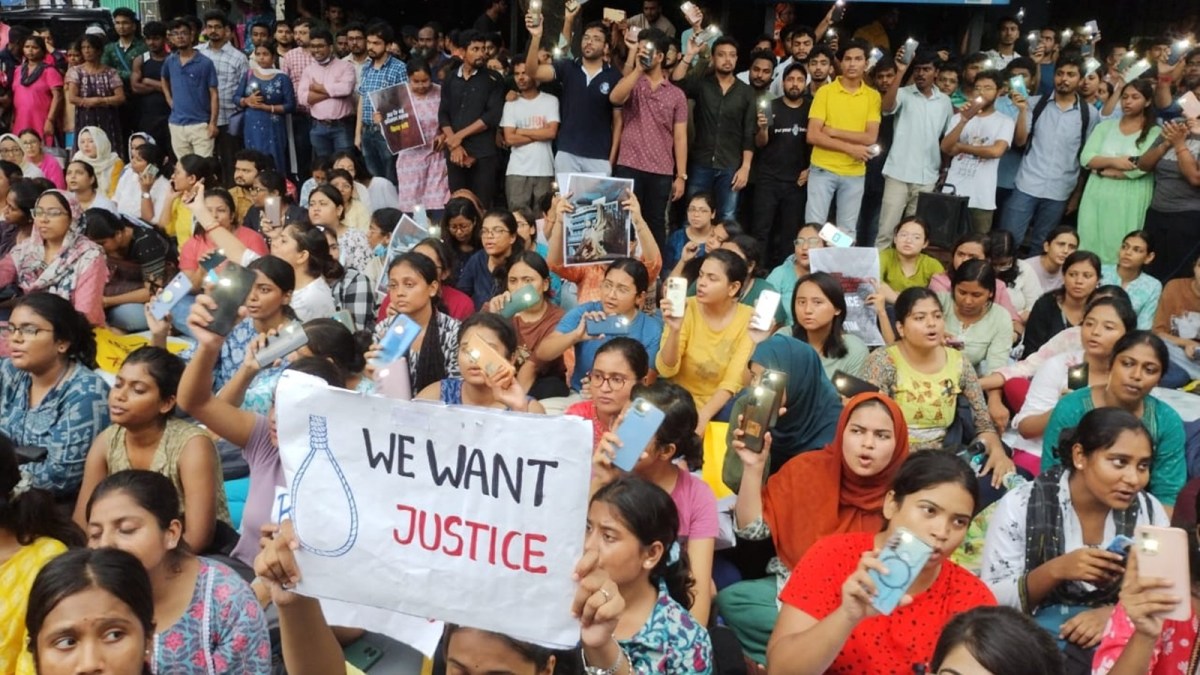 Kolkata medical college principal resigns amid massive protests over doctor's rape-murder Kolkata medical college principal resigns amid massive protests over doctor's rape-murder