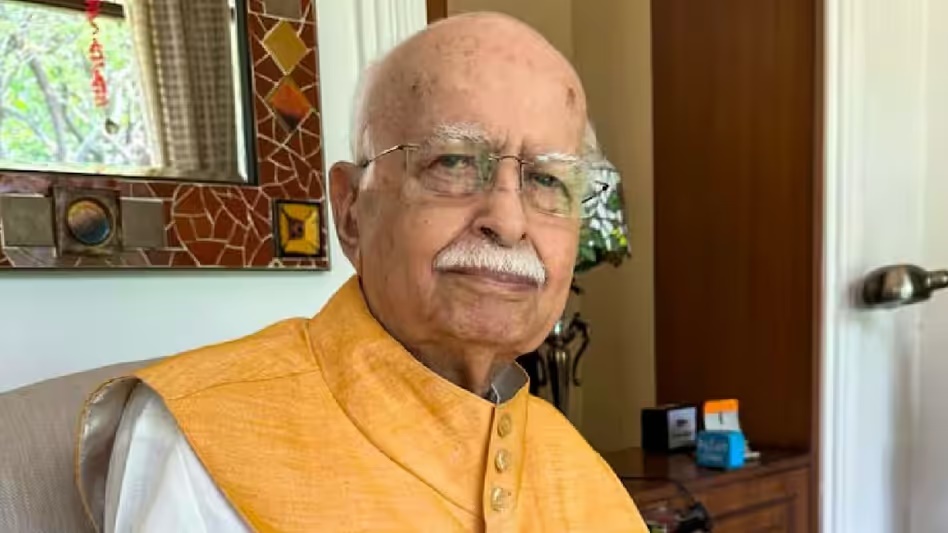 LK Advani Hospitalised