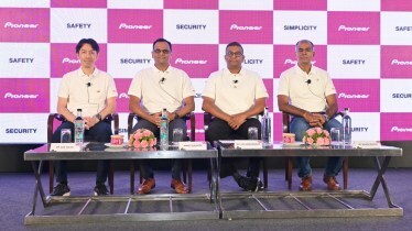 Left to Right - Ken Takagi, Aniket Kulkarni (MD Pioneer India), Siva Subramanian and Manish Bhasin.