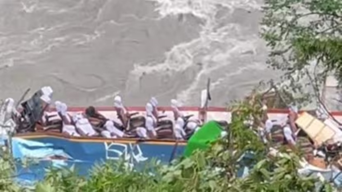 Bus carrying 40 Indians plunges into Marsyangdi River in Nepal Bus carrying 40 Indians plunges into Marsyangdi River in Nepal