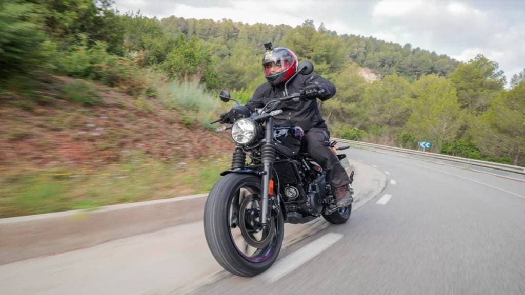 Royal Enfield Guerrilla 450