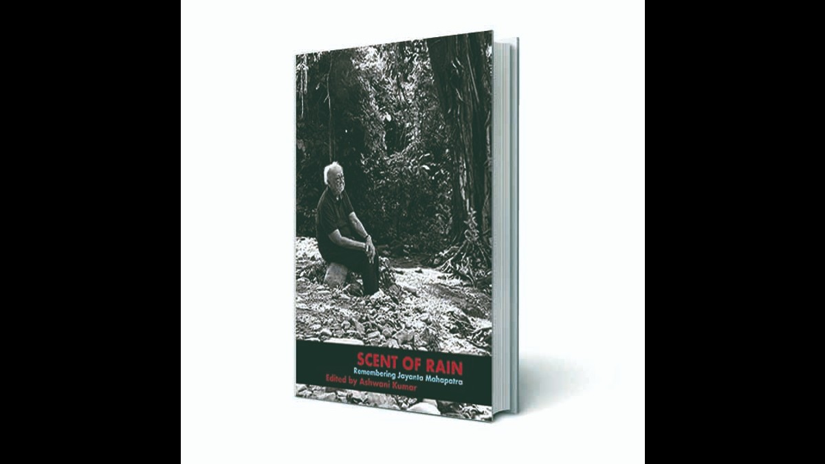 Like David Walcott, every poem of Mahapatra is about land, language, and landscape of his people. Like David Walcott, every poem of Mahapatra is about land, language, and landscape of his people.