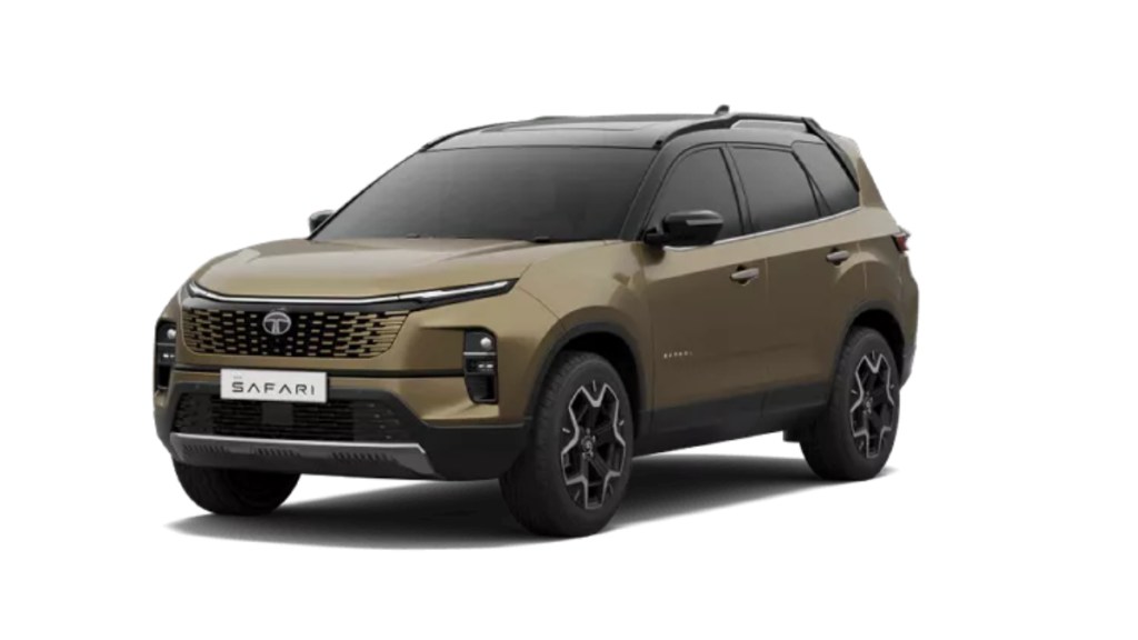 Massive discounts on Tata Safari in August.