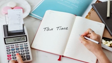 There is a need to review and reduce the number of tax brackets in personal taxation. (Image: Freepik)