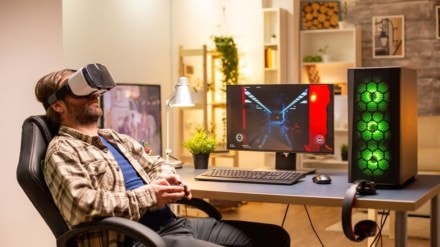 From a more practical standpoint, rising outdoor temperatures and growing pollution levels make it clear that indoor online games have become a good option for children. (Image: Freepik)