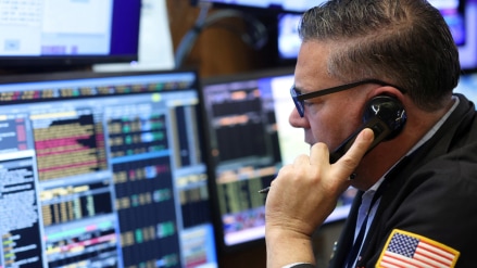 FIIs in November, FIIs and DIIs flows