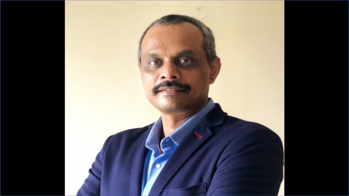 Generative AI-powered solutions, built on large CX-specific data sets, can elevate the live shopping experience by providing support agents with all the necessary product and customer information at their fingertips to address queries in real-time.