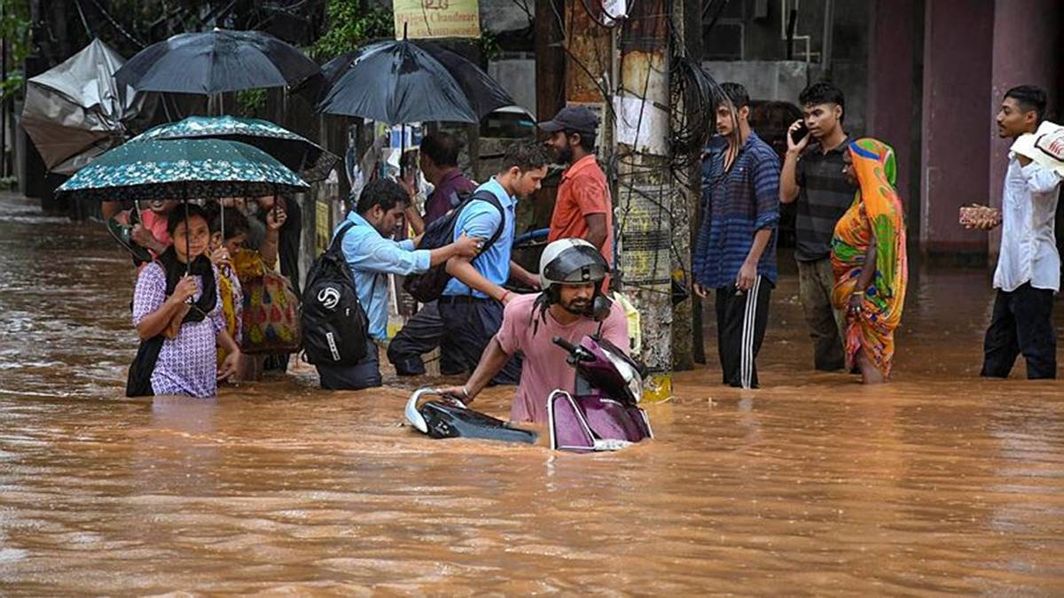 Monsoon alert: IMD issues orange alert for Uttarakhand and nine other states; heavy rainfall expected in Northwest and Eastern India Monsoon alert: IMD issues orange alert for Uttarakhand and nine other states; heavy rainfall expected in Northwest and Eastern India