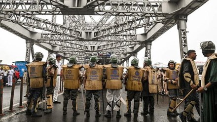 Nabanna rally: Protestors pelt stones, break barricades; police resort to tear gas, water cannons