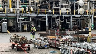 urea industry, import, capacity addition, raw material prices, domestic production, working capital, government measures, capital expenditure