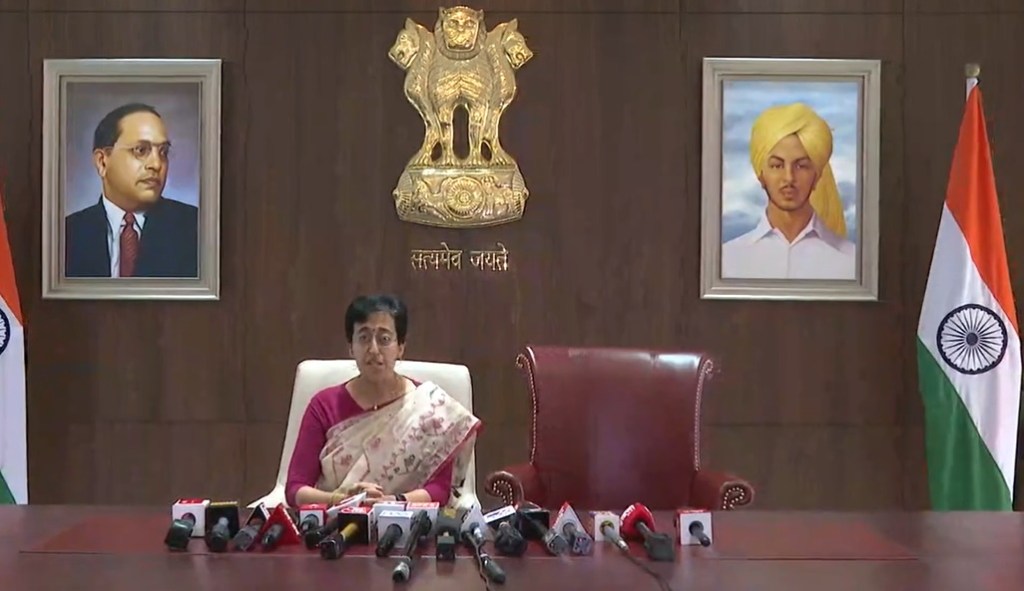 Atishi takes charge as Delhi CM, leaves Kejriwal's chair empty Atishi takes charge as Delhi CM, leaves Kejriwal's chair empty
