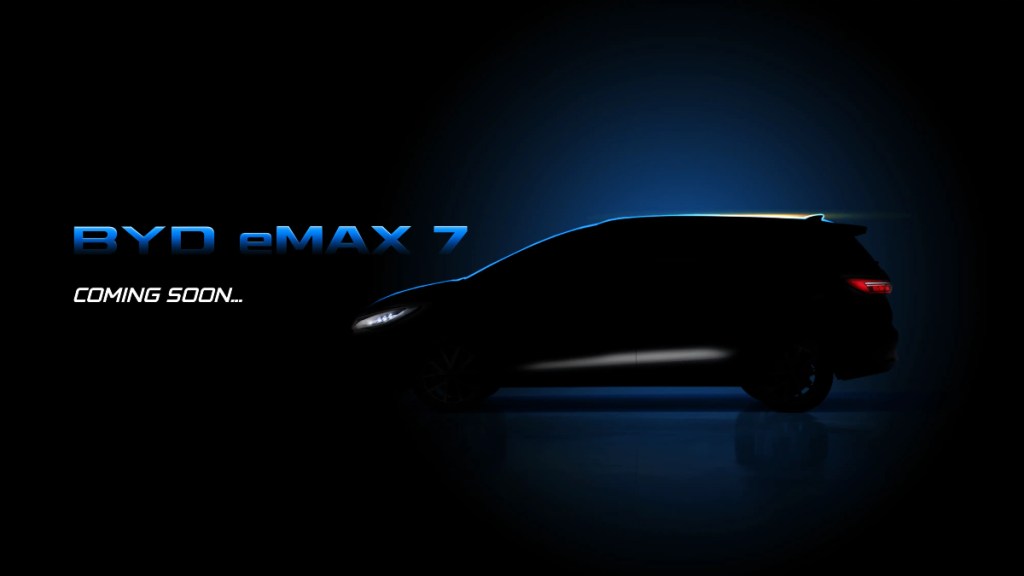 BYD eMax7