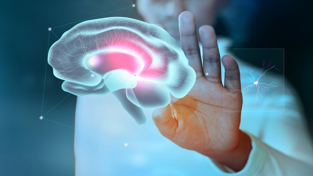 Brain implants work by interpreting the brain’s electrical activity. (Image: Freepik)