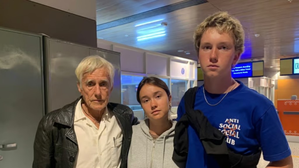 David Bradbury with his children, Nakeita and Omar. (Photo: The Wire)