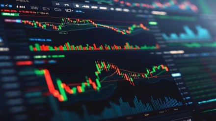 F&O Trading Surprising Insights: Women traders perform better than men, reveals SEBI survey F&O Trading Surprising Insights: Women traders perform better than men, reveals SEBI survey