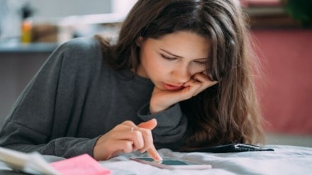 To support the implementation of the initiative, the Director of General Education (DGE) has instructed all schools to make the necessary technical arrangements for students. (Image: Freepik)