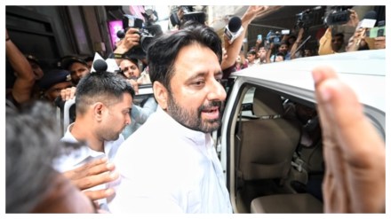 AAP MLA Amanatullah Khan sent to judicial custody till Sept 23 in money laundering case. AAP MLA Amanatullah Khan sent to judicial custody till Sept 23 in money laundering case.