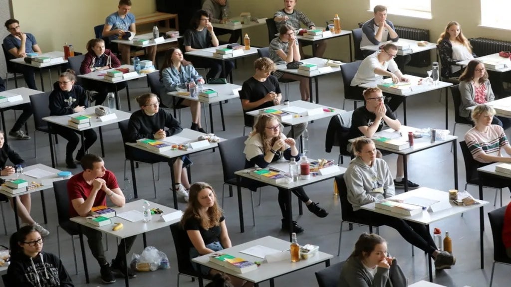 Foreign Education, AI in education, study abroad, Indian students, startups,