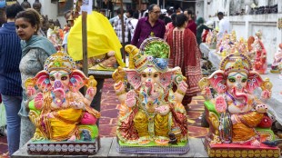 BMC: Over 62,000 idols immersed on second day of Ganesh Chaturthi festival in Mumbai. (PTI Photo)