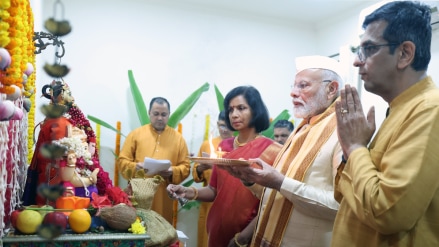 Modi took part in the Ganpati puja at Chief Justice Chandrachud's Delhi home on Wednesday (Photo: X)