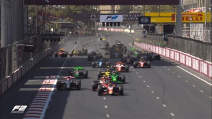 Following the crash-related interruption, the race at the Azerbaijan Grand Prix resumed (Photo: X)