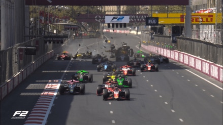 Following the crash-related interruption, the race at the Azerbaijan Grand Prix resumed (Photo: X) Following the crash-related interruption, the race at the Azerbaijan Grand Prix resumed (Photo: X)
