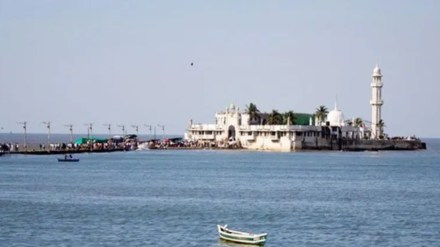 As per the Indian Express, the police said that the caller had claimed that the land belonged to him and threatened to kill those who intervened.