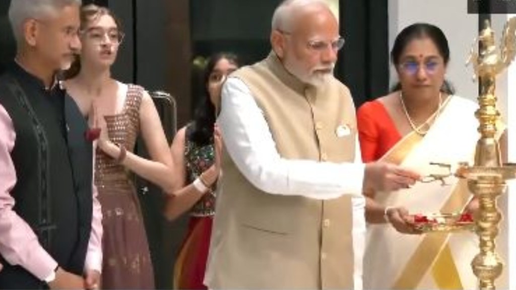 PM Modi inaugurates new chancery of Indian High Commission in Brunei PM Modi inaugurates new chancery of Indian High Commission in Brunei