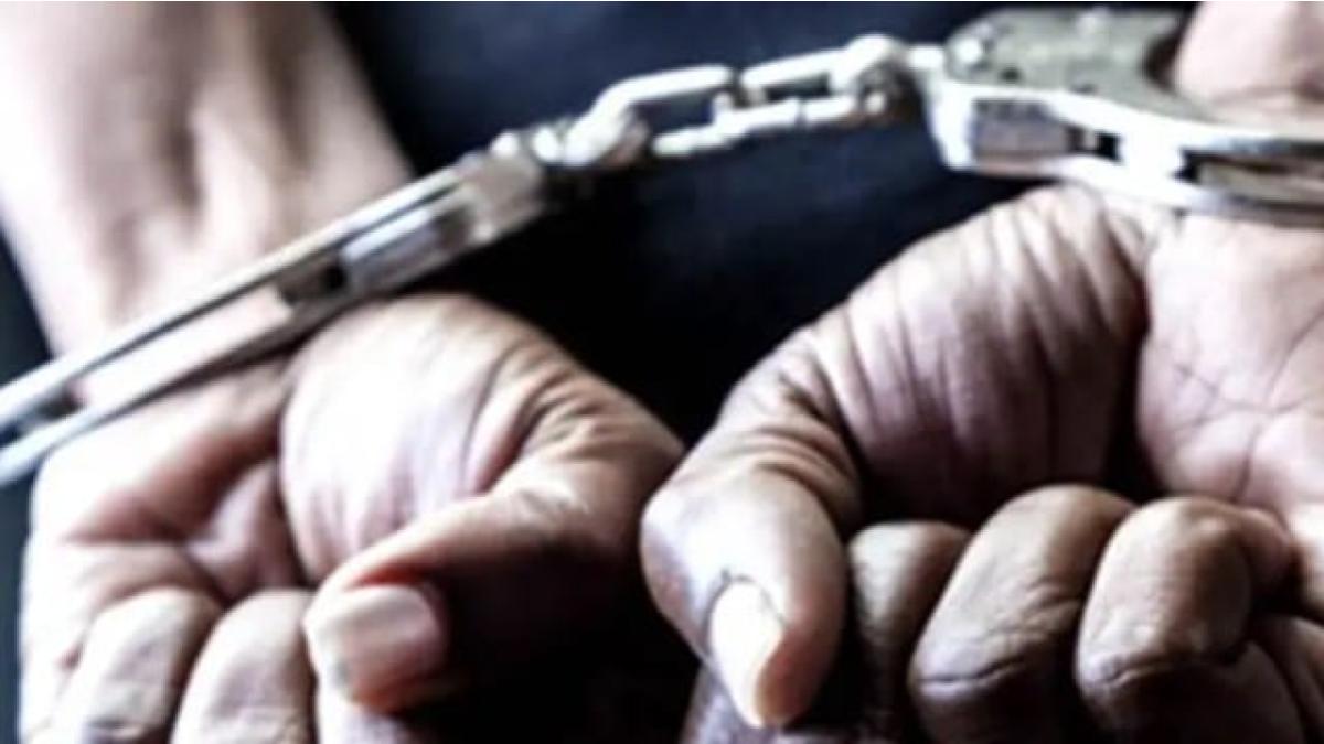Ujjain: Man who filmed video of women being raped on busy road, arrested Ujjain: Man who filmed video of women being raped on busy road, arrested