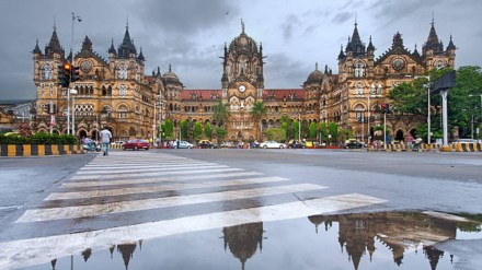 Mumbai weather today: City braces for more rain as IMD extends orange alert; red alert issued in some parts of Maharashtra Mumbai weather today: City braces for more rain as IMD extends orange alert; red alert issued in some parts of Maharashtra