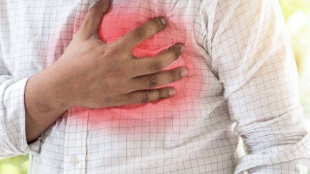 Maharashtra: IT firm employee dies of cardiac arrest in office washroom in Nagpur Maharashtra: IT firm employee dies of cardiac arrest in office washroom in Nagpur