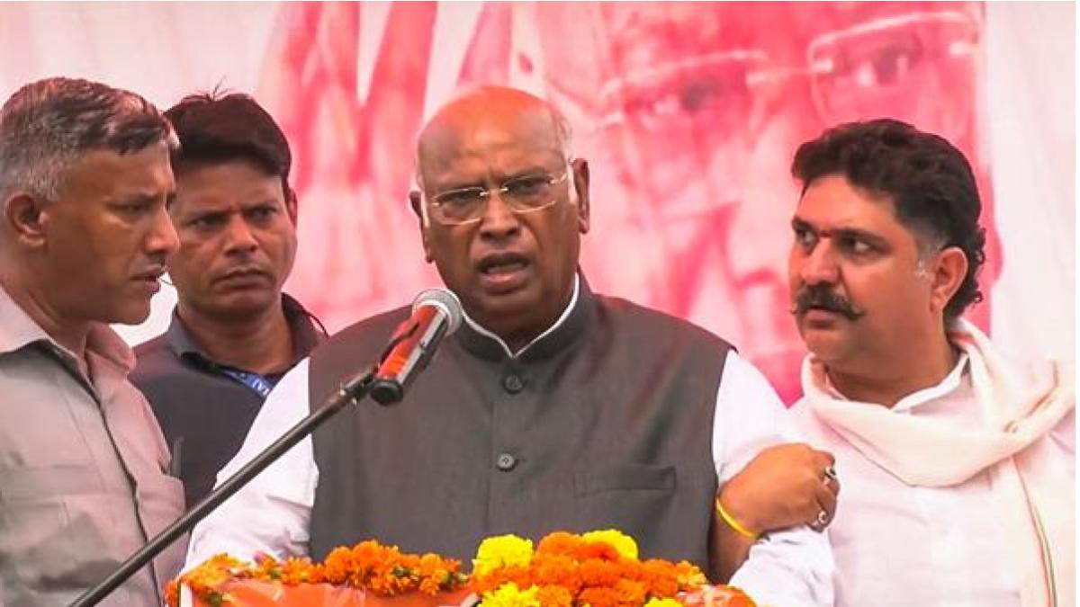 'Will stay alive until PM Modi is removed from power': Kharge at J-K rally 'Will stay alive until PM Modi is removed from power': Kharge at J-K rally