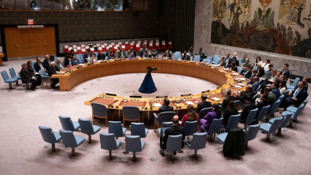 israel hezbollah war,israel hezbollah conflict,israel airstrikes,israel ground operation, ceasefire, israel attack on lebanon, Tel Aviv, Ballistic missile, Airstrike, Iran, Israel, Israel Hamas war, Israel-Gaza war, middle east tensions, Israel Strikes, Hezbollah Attack, hezollah commander killed, Ibrahim Kobeisi, ibrahim qabisi, hezbollah commander, israel kills hezbollah commander, israel strikes lebanon, latest on lebanon, Israel-Hezbollah Conflict, Mossad HQ, Mossad headquarters attack