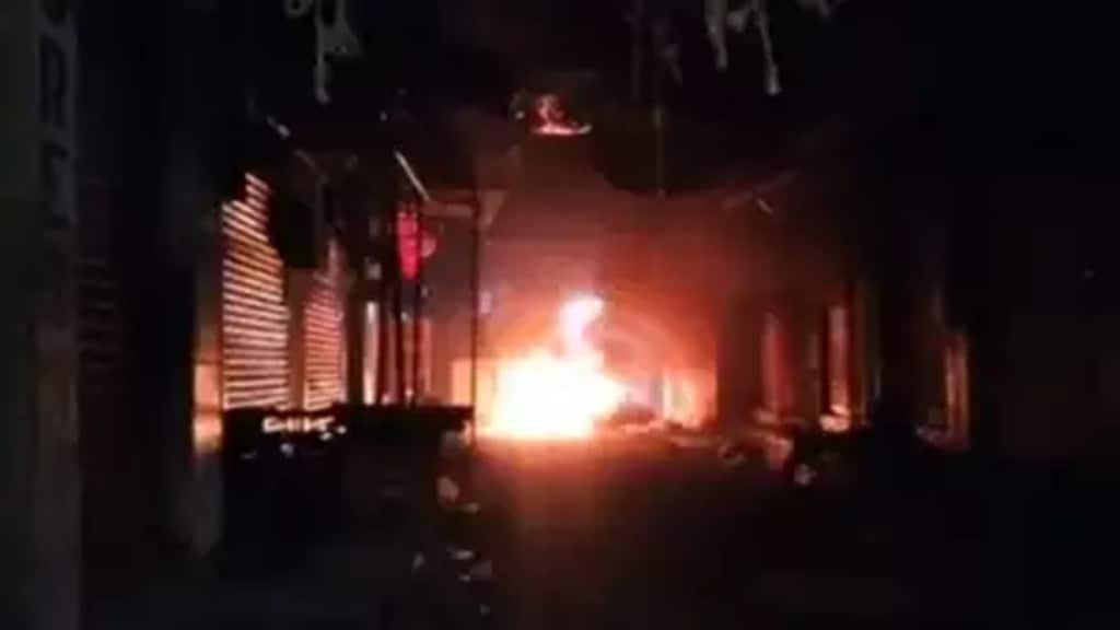 Communal tension in Karnataka's Mandya as stones pelted during Ganpati procession