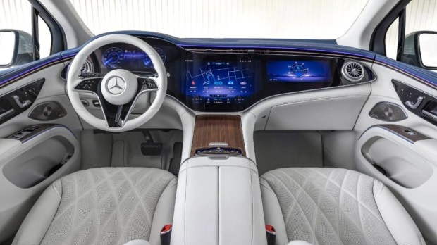 Mercedes-Benz-EQS-SUV-dashboard