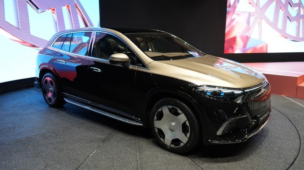 Mercedes Maybach EQS SUV