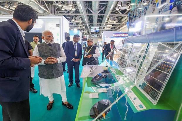 PM Modi announced while delivering his speech that he is proud to say that this is the right time to be India. He assured the global industry that they were at the right place at the right time. (Photo source: PTI)