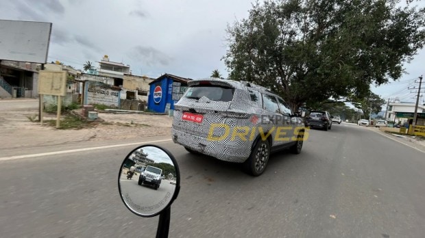 Tata Safari spied