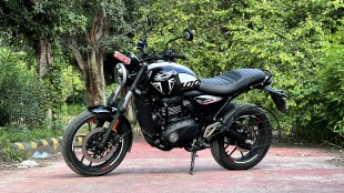Triumph Speed T4