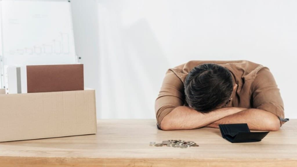 In terms of employment, the Worker Population Ratio (WPR) for individuals aged 15 years and above saw an increase from 56.0% in 2022-23 to 58.2% in 2023-24. (Image: Freepik)