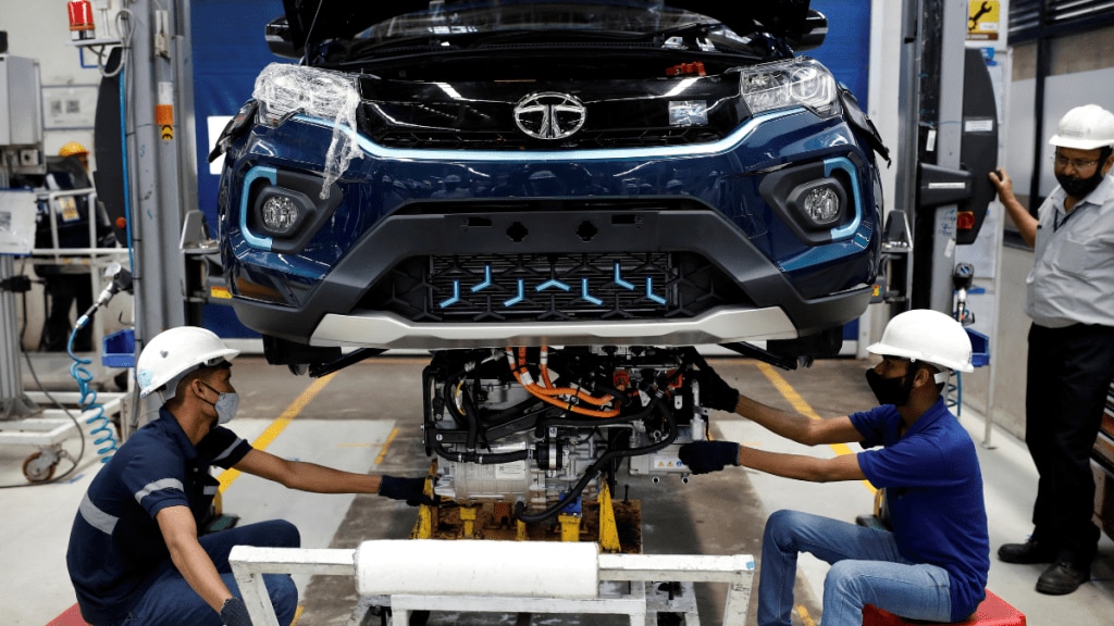 Tata motors share price today