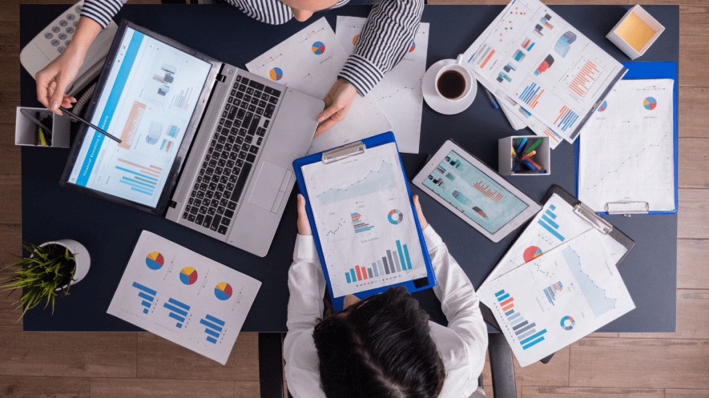 In the context of financial products, where decision making is a stressful experience due to complexity in understanding - UGC content can play a meaningful role in simplifying product offerings, driving relevance, boosting confidence & enabling action. (Image Credits: Freepik)