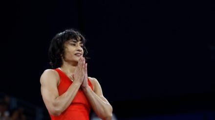 vinesh phogat, wrestler inesh phogat, indian railways, railways