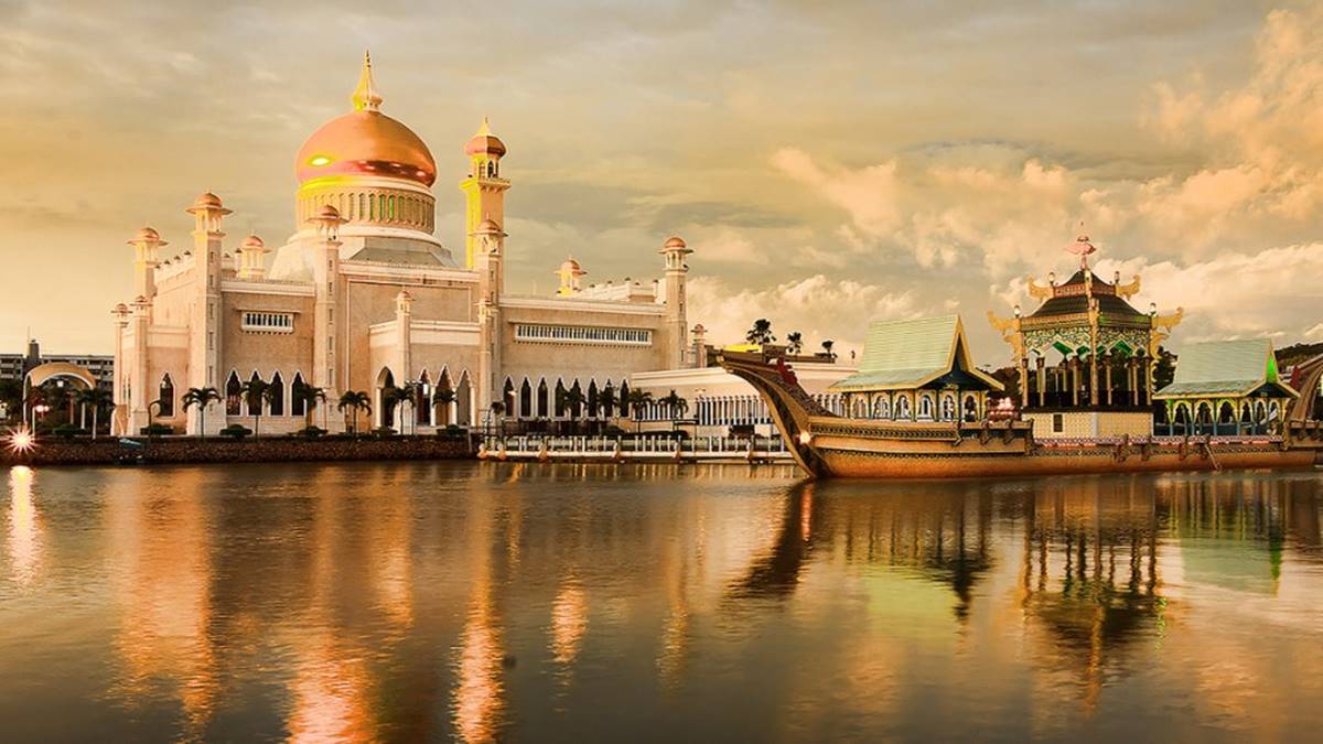 Istana Nurul Iman, Istana Nurul Iman images, what is Istana Nurul Iman, PM Modi, Narendra Modi, Istana Nurul Iman PM Modi, Brunei PM Modi, lifestyle Istana Nurul Iman, Istana Nurul Iman images, what is Istana Nurul Iman, PM Modi, Narendra Modi, Istana Nurul Iman PM Modi, Brunei PM Modi, lifestyle