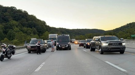 Drivers Park on the lanes of the I-75 highway after reports of multiple shot of about nine miles north of London, Kentucky, US. (Image Source: Reuters)
