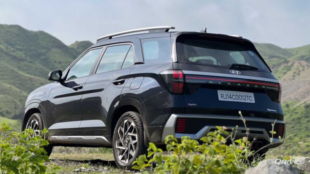 The rear also sees updates in terms of design.