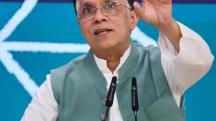 Congress accusation SEBI chief, Conflict of interest in SEBI
